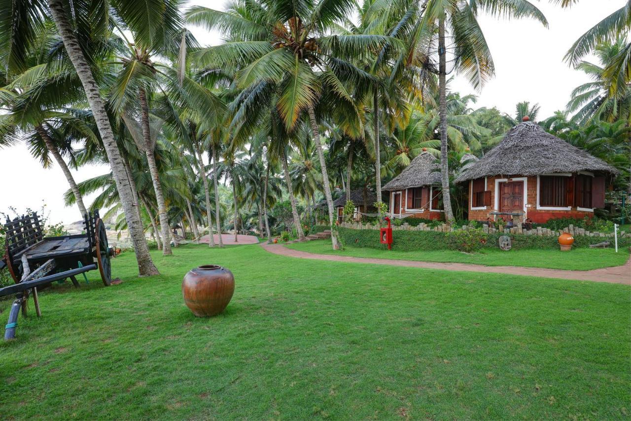 Soma Manaltheeram Ayurveda Beachvillage Kovalam Extérieur photo