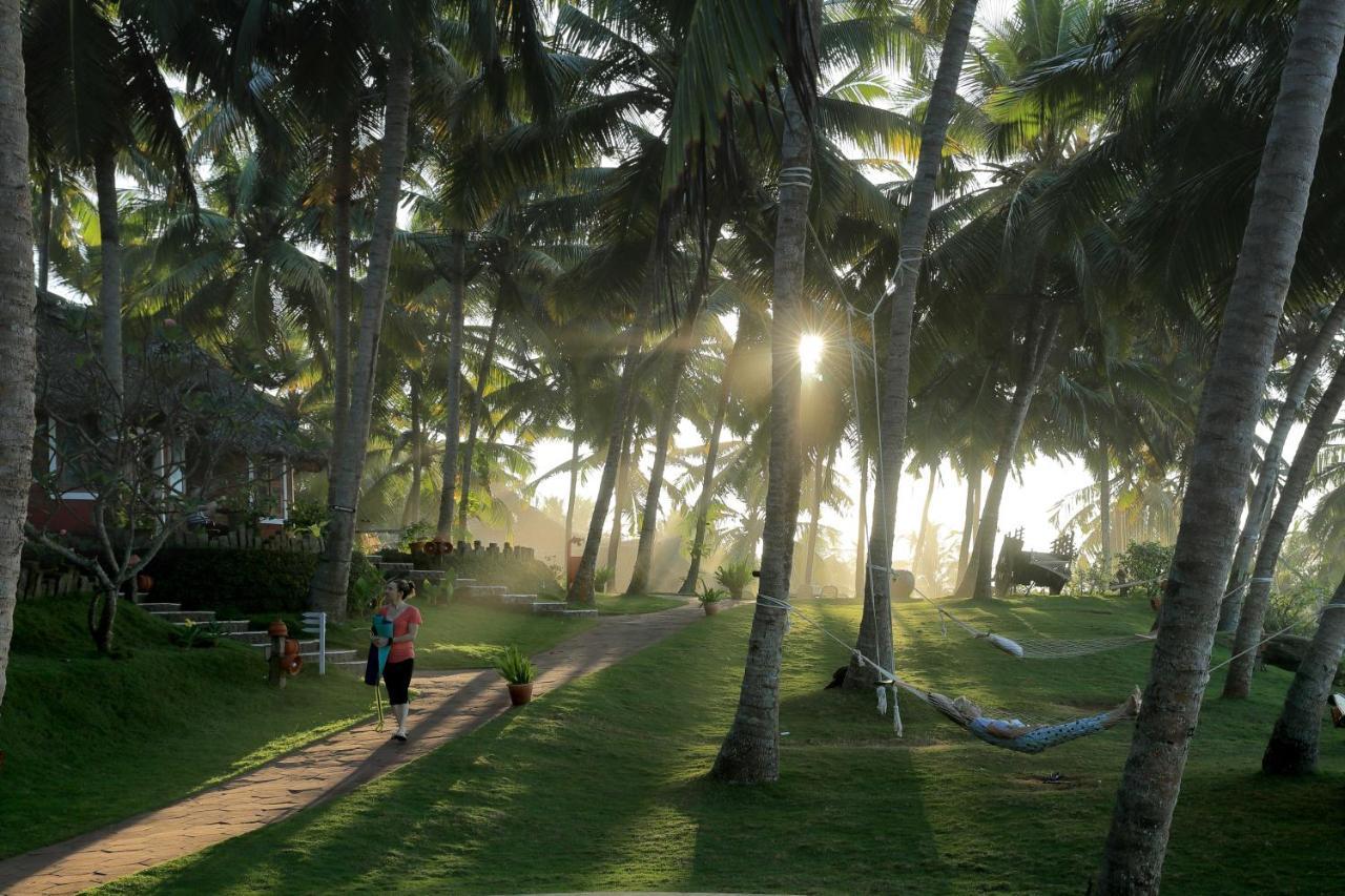 Soma Manaltheeram Ayurveda Beachvillage Kovalam Extérieur photo