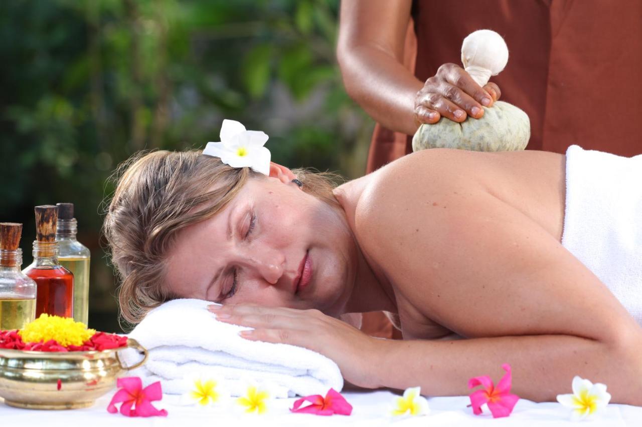Soma Manaltheeram Ayurveda Beachvillage Kovalam Extérieur photo