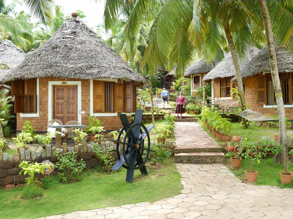 Soma Manaltheeram Ayurveda Beachvillage Kovalam Extérieur photo