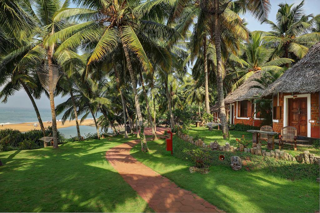 Soma Manaltheeram Ayurveda Beachvillage Kovalam Extérieur photo
