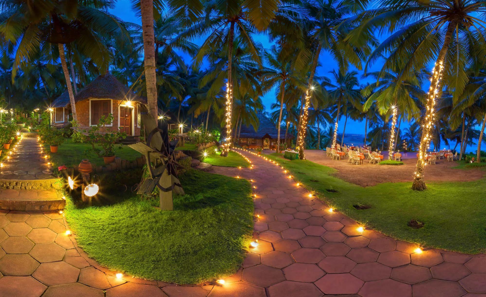 Soma Manaltheeram Ayurveda Beachvillage Kovalam Extérieur photo